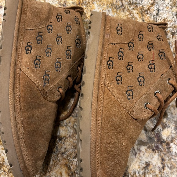 Men’s Neumel Uggs - Picture 8 of 11